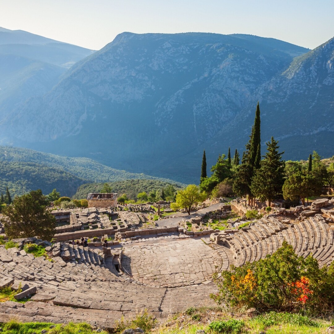 Delphi — Arachova & Mount Parnassus: The Perfect Luxury Extension