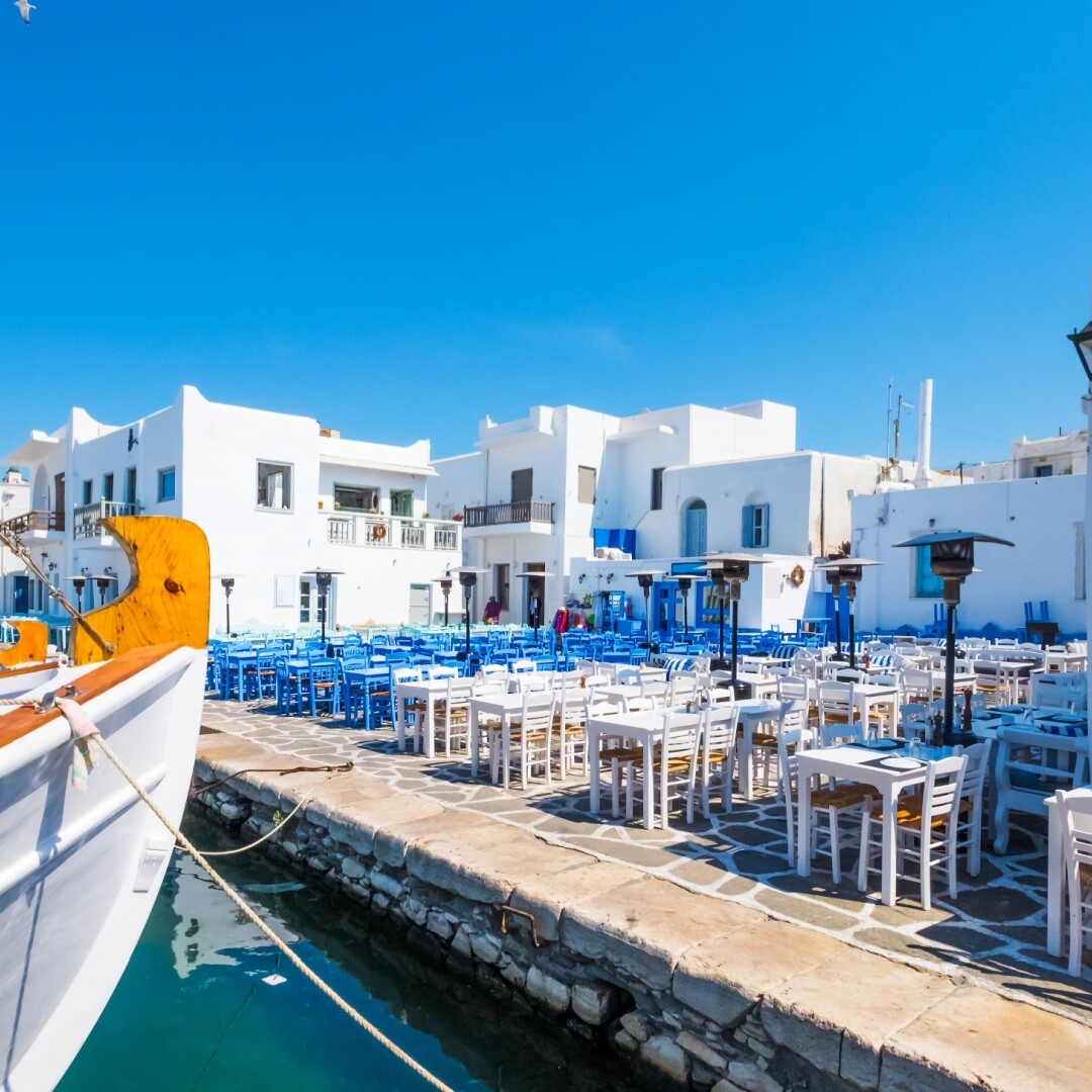 Paros — Naoussa: Chic Seaside Glamour