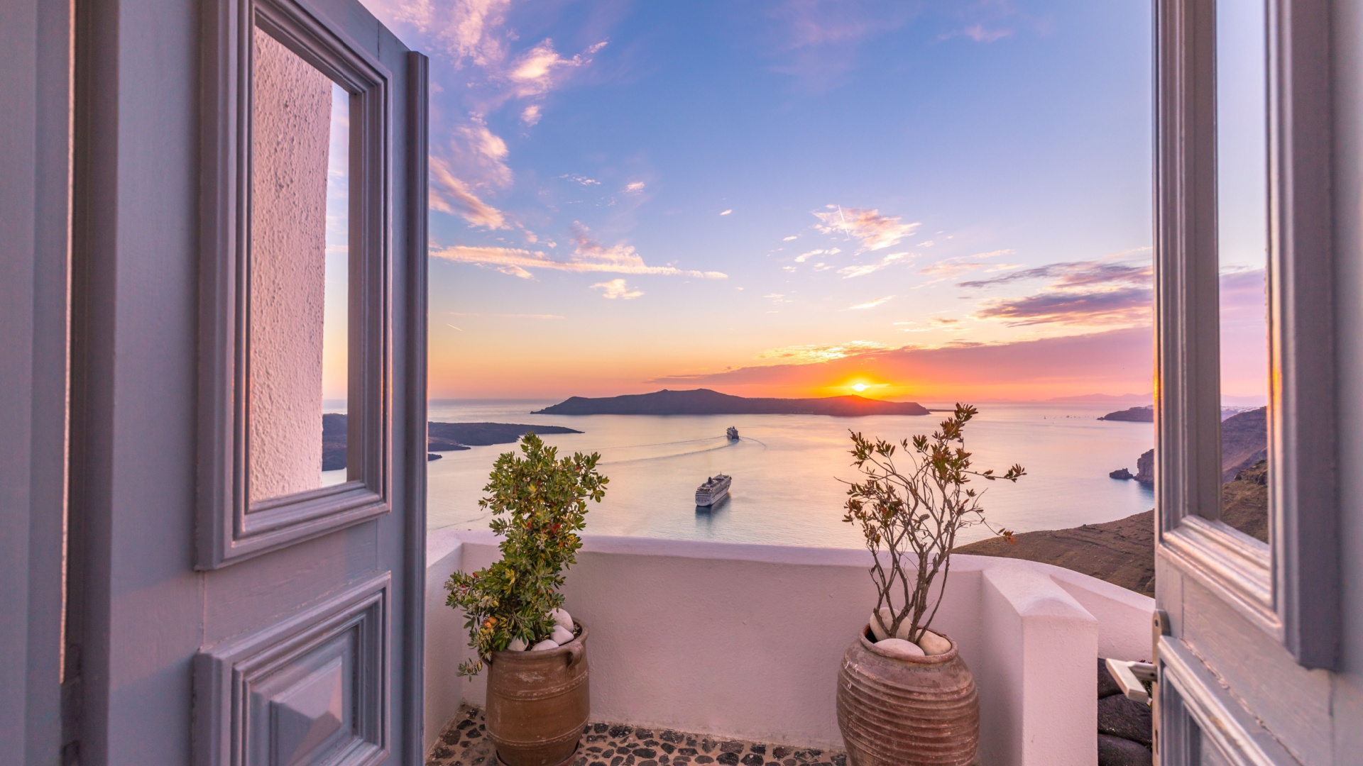 Pearls of the Aegean, Greece